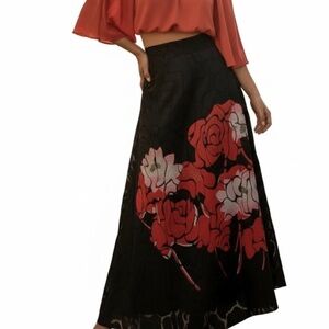 # A118   N By Nancy  Romantic Elegance   Black Red Floral  Skirt  NWT  L
